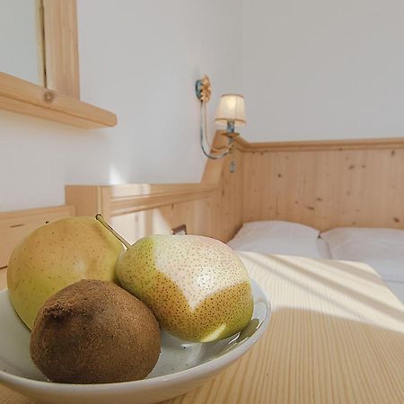 Garni La Dorada Aparthotel Colfosco Phòng bức ảnh