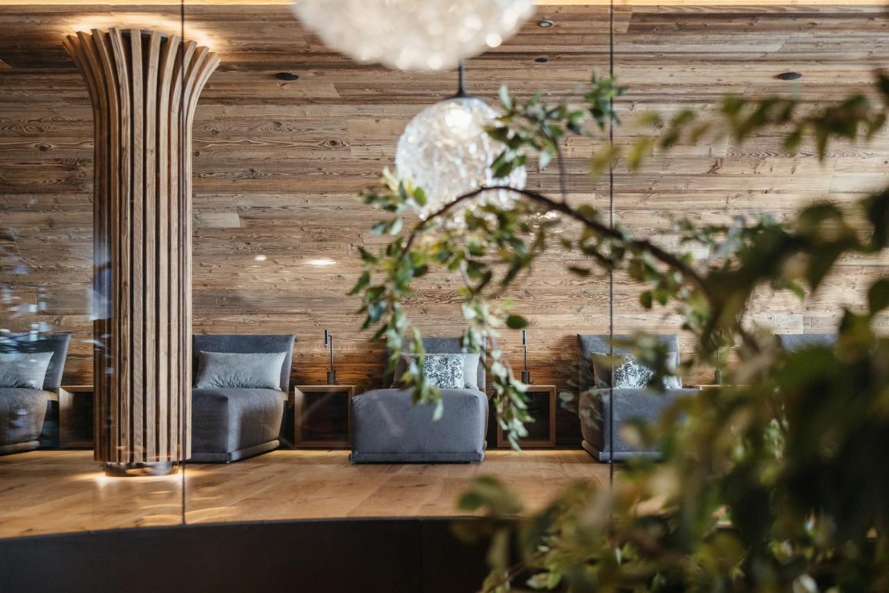 Garni La Dorada Aparthotel Colfosco Ngoại thất bức ảnh