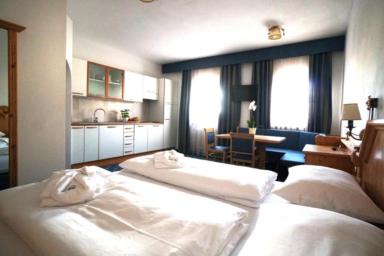 Garni La Dorada Aparthotel Colfosco Ngoại thất bức ảnh